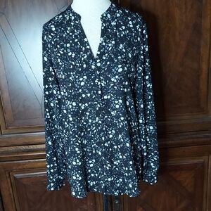 Kut from the Kloth Black and White Patterned Blouse - Medium